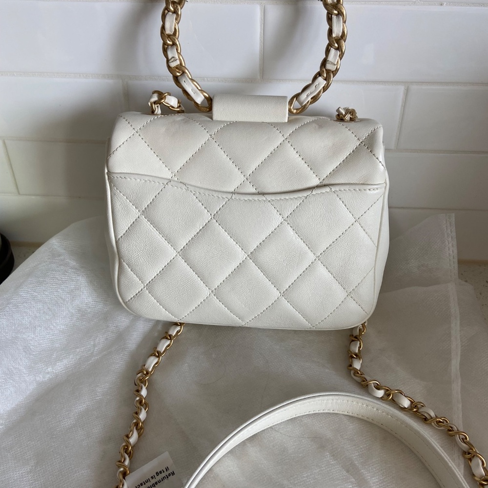 Chanel In The Loop - image 5